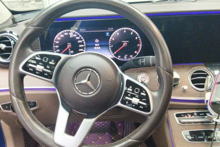 Used Mercedes-Benz E-Class 2020 Restyled E 300 L Exclusive Edition Center Console