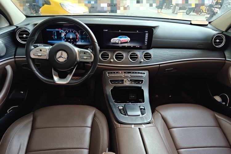 Used Mercedes-Benz E-Class 2020 Restyled E 300 L Sporty and Stylish Edition Center Console