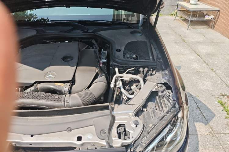 Used Mercedes-Benz E-Class 2020 Restyled E 300 L Sporty and Stylish Edition Engine Bay Left