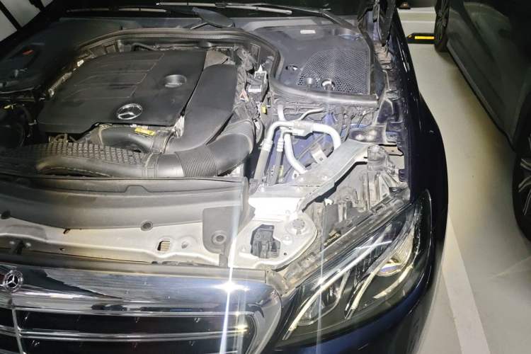 Used Mercedes-Benz E-Class 2020 E 300 L Stylish Model Engine Bay Left