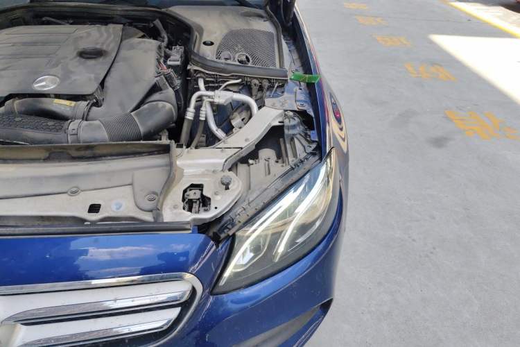 Used Mercedes-Benz E-Class 2020 Restyled E 300 L Sporty and Stylish Edition Engine Bay Left