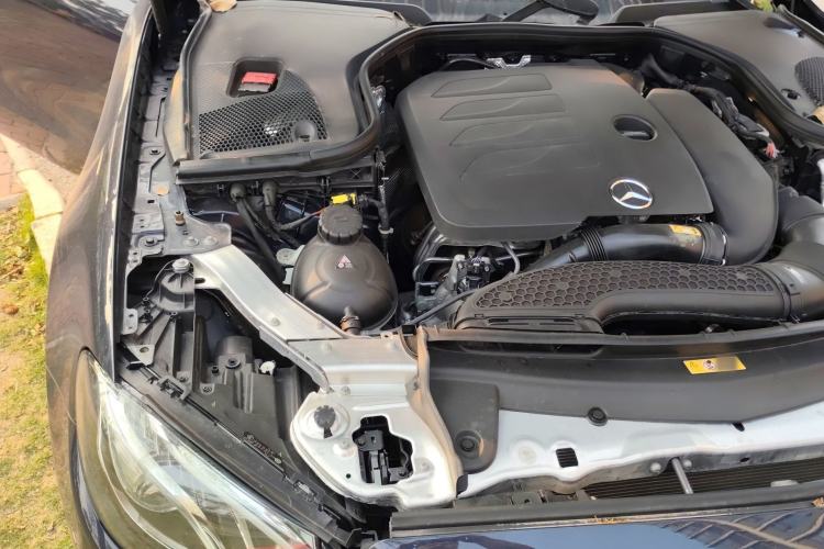 Used Mercedes-Benz E-Class 2020 E 260 Coupe Engine Bay Right
