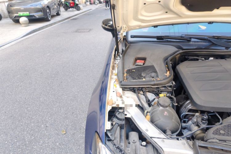 Used Mercedes-Benz E-Class 2020 E 260 Coupe Engine Bay Right