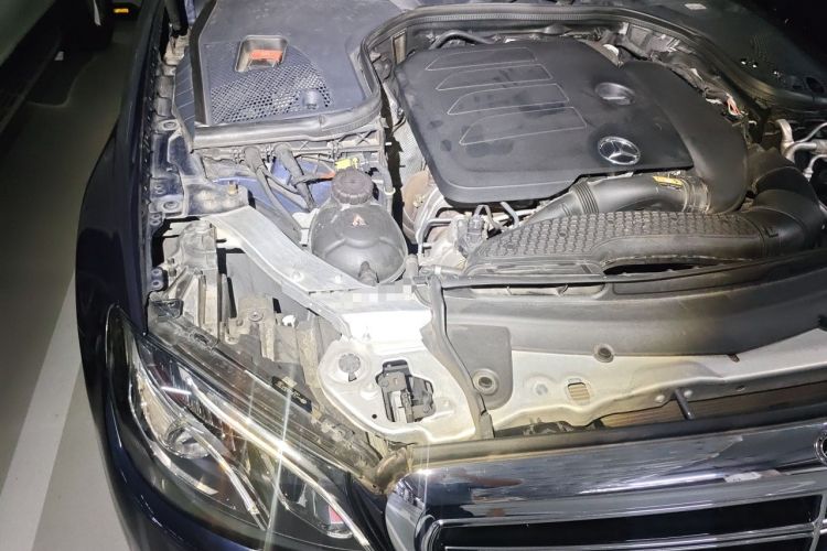 Used Mercedes-Benz E-Class 2020 E 300 L Stylish Model Engine Bay Right