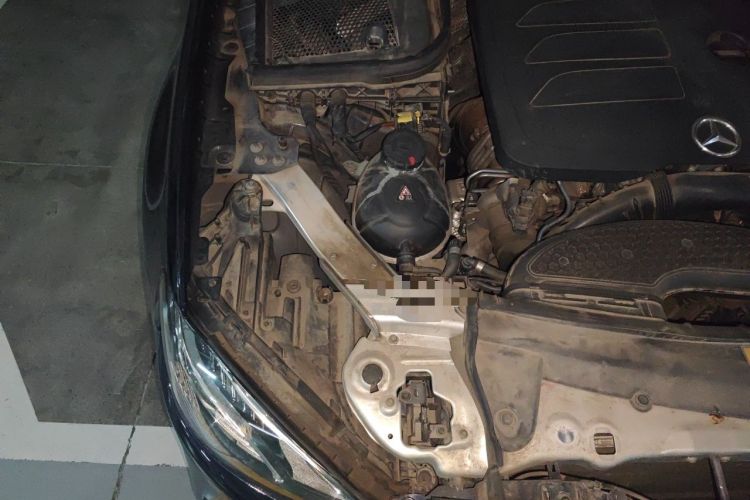Used Mercedes-Benz E-Class 2020 Restyled E 300 L Sport Exclusive Edition Engine Bay Right
