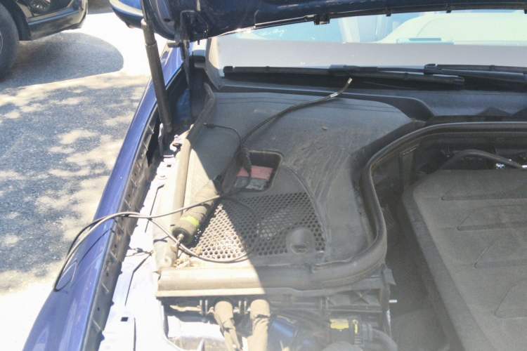 Used Mercedes-Benz E-Class 2020 Restyled E 300 L Exclusive Edition Engine Bay Right