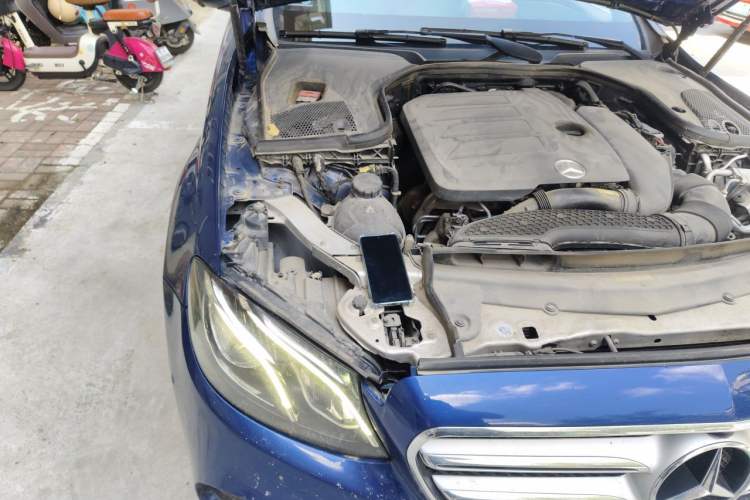 Used Mercedes-Benz E-Class 2020 Restyled E 300 L Sporty and Stylish Edition Engine Bay Right