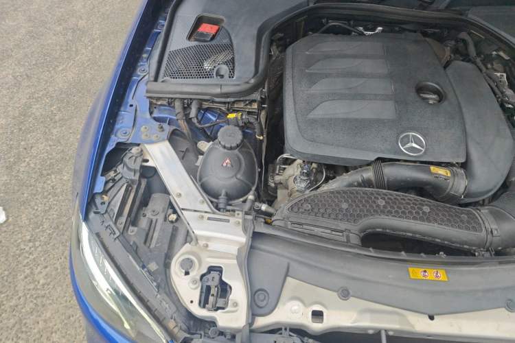 Used Mercedes-Benz E-Class 2020 Restyled E 300 L Sporty and Stylish Edition Engine Bay Right