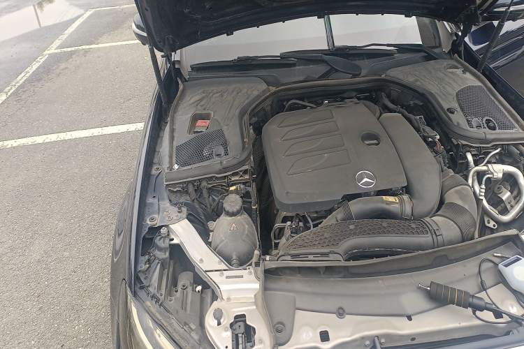 Used Mercedes-Benz E-Class 2020 Facelift E 300 L Stylish Edition Engine Bay Right