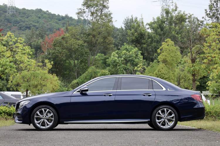 Used Mercedes-Benz E-Class 2020 Restyled E 300 L Sporty and Stylish Edition Exterior 3