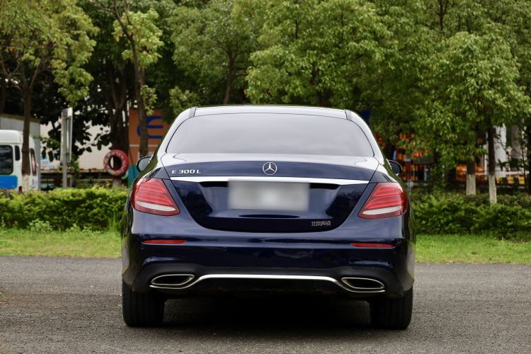 Used Mercedes-Benz E-Class 2020 Restyled E 300 L Sporty and Stylish Edition Exterior 5