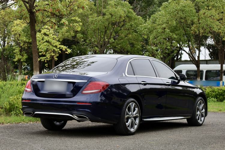Used Mercedes-Benz E-Class 2020 Restyled E 300 L Sporty and Stylish Edition Exterior 6