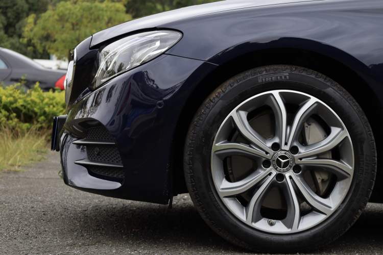 Used Mercedes-Benz E-Class 2020 Restyled E 300 L Sporty and Stylish Edition Exterior 8