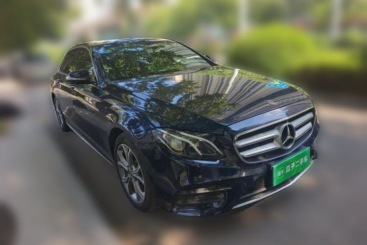 Used Mercedes-Benz E-Class 2020 E 300 L Sporty and Stylish Model Front Right 45 Deg