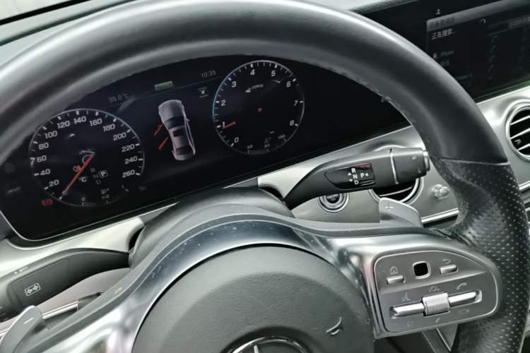 Used Mercedes-Benz E-Class 2020 E 260 Sport Edition Gear Lever