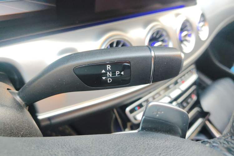 Used Mercedes-Benz E-Class 2020 E 260 Coupe Gear Lever