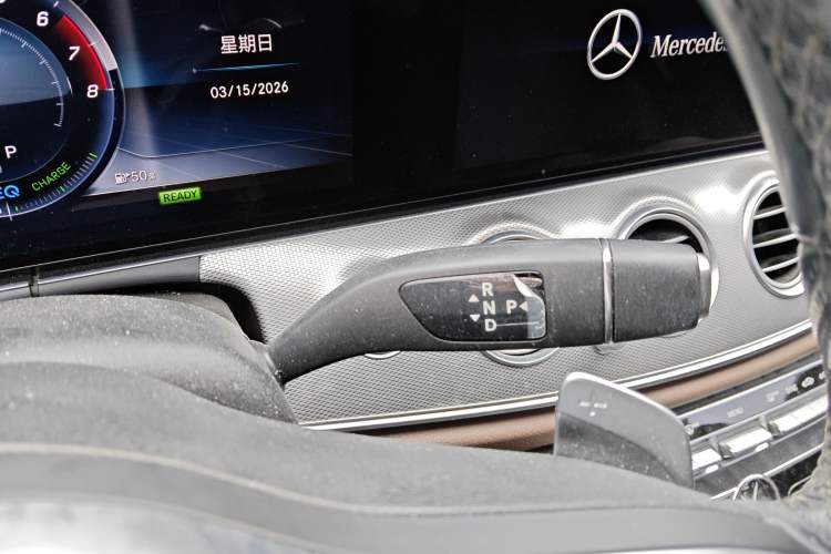 Used Mercedes-Benz E-Class 2020 Facelift E 260 Sport Edition Gear Lever