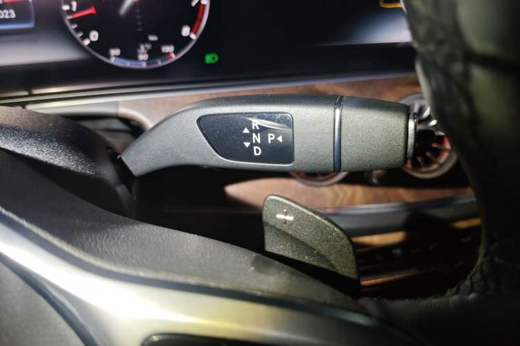 Used Mercedes-Benz E-Class 2020 E 300 L Stylish Model Gear Lever