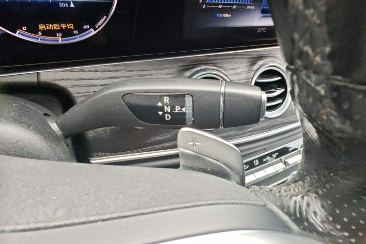 Used Mercedes-Benz E-Class 2020 Restyled E 300 L Sporty and Stylish Edition Gear Lever