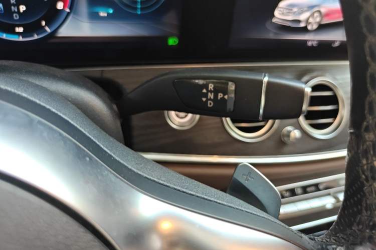 Used Mercedes-Benz E-Class 2020 Restyled E 300 L Sporty and Stylish Edition Gear Lever