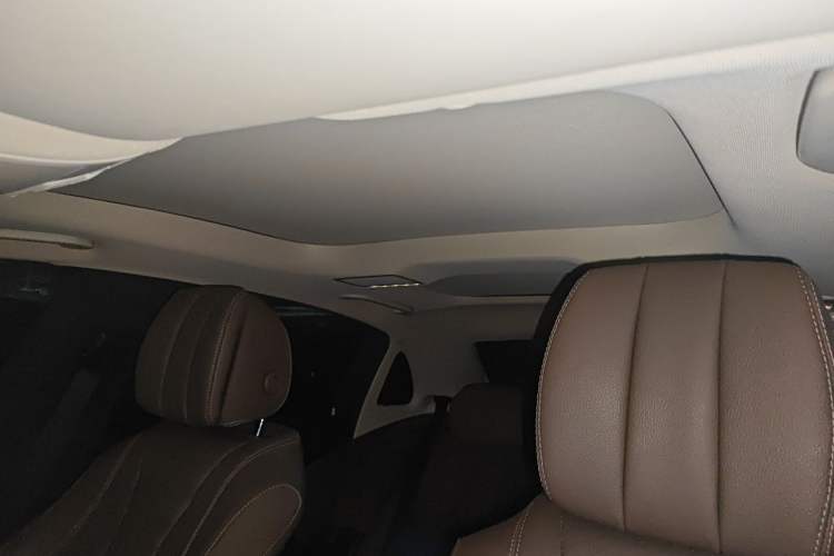 Used Mercedes-Benz E-Class 2020 Restyled E 300 L Sport Exclusive Edition Headliner