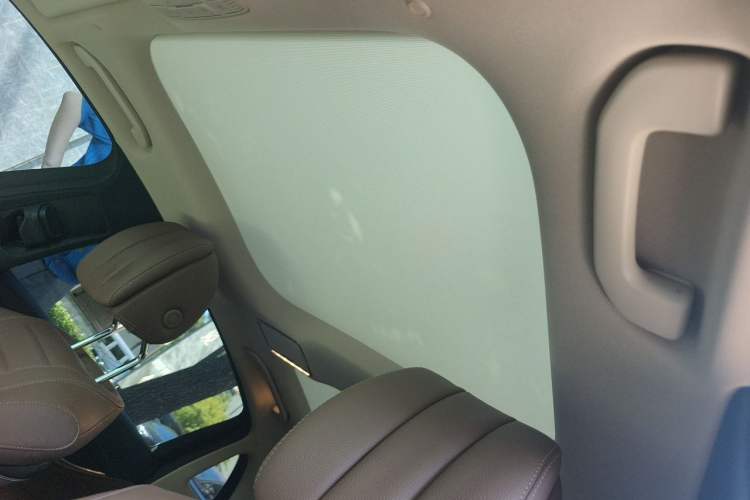Used Mercedes-Benz E-Class 2020 E 300 L Sporty and Stylish Model Headliner