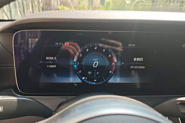 Used Mercedes-Benz E-Class 2020 Restyled E 300 L Sporty and Stylish Edition Instrument Cluster