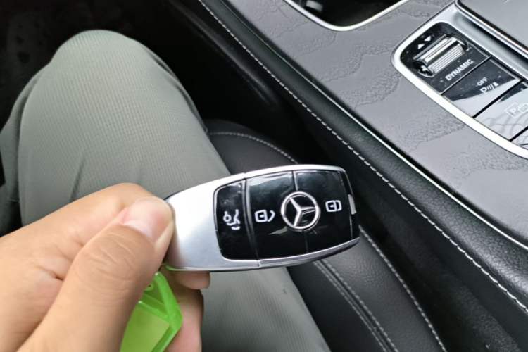 Used Mercedes-Benz E-Class 2020 E 260 Sport Edition Interior 1