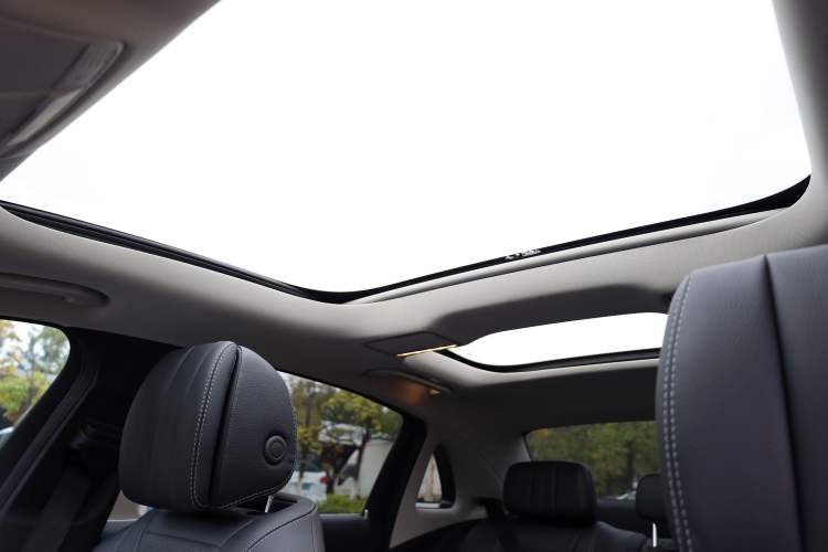 Used Mercedes-Benz E-Class 2020 Restyled E 300 L Sporty and Stylish Edition Interior 10