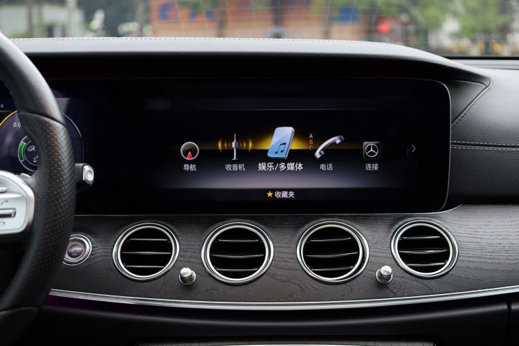 Used Mercedes-Benz E-Class 2020 Restyled E 300 L Sporty and Stylish Edition Interior 4