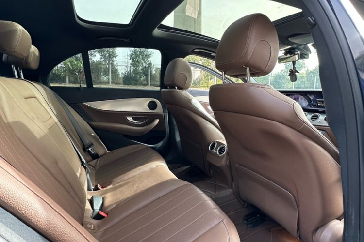 Used Mercedes-Benz E-Class 2020 Facelift E 260 Sport Edition Interior 7