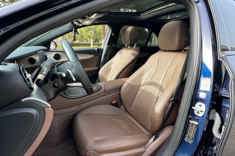 Used Mercedes-Benz E-Class 2020 Facelift E 260 Sport Edition Interior 8