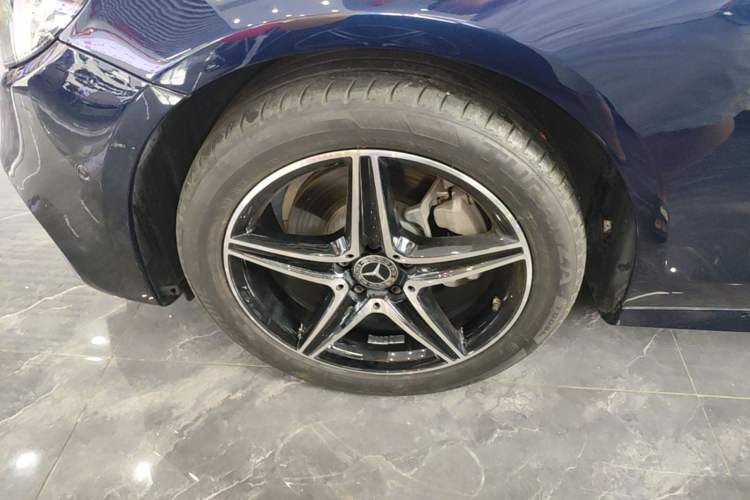 Used Mercedes-Benz E-Class 2020 E 260 Sport Edition Left Front Wheel Hub
