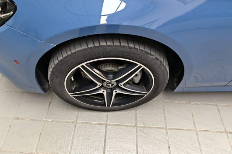 Used Mercedes-Benz E-Class 2020 E 260 Sport Edition Left Front Wheel Hub