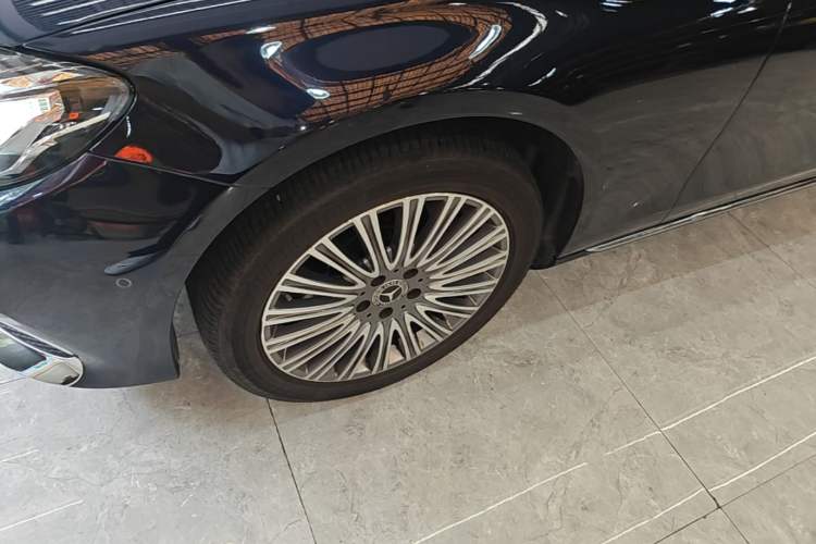 Used Mercedes-Benz E-Class 2020 Facelift E 300 L Stylish Edition Left Front Wheel Hub