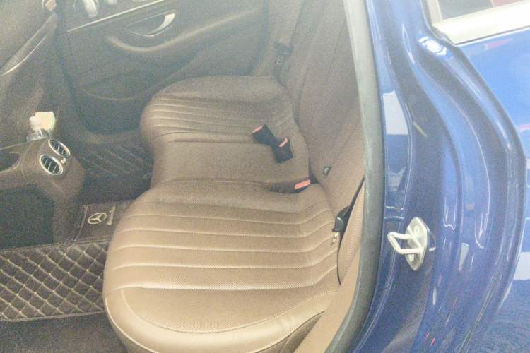 Used Mercedes-Benz E-Class 2020 Restyled E 300 L Exclusive Edition Left Rear Seat