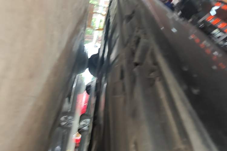 Used Mercedes-Benz E-Class 2020 Facelift E 300 L Stylish Edition Left Side Sill