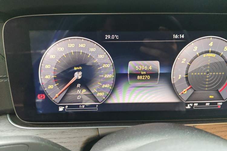 Used Mercedes-Benz E-Class 2020 E 300 L Sport Luxury Edition Odometer Close Up