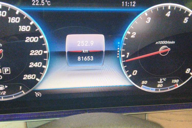 Used Mercedes-Benz E-Class 2020 Restyled E 300 L Exclusive Edition Odometer Close Up