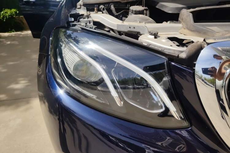 Used Mercedes-Benz E-Class 2020 E 300 L Stylish Model Right Front Headlight