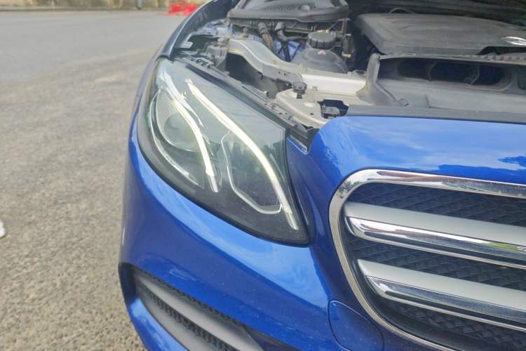 Used Mercedes-Benz E-Class 2020 Restyled E 300 L Sporty and Stylish Edition Right Front Headlight