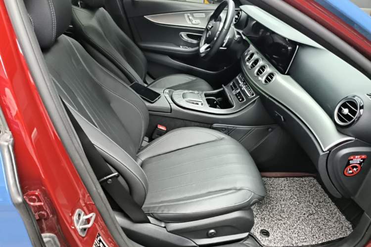 Used Mercedes-Benz E-Class 2020 E 260 Sport Edition Right Front Seat