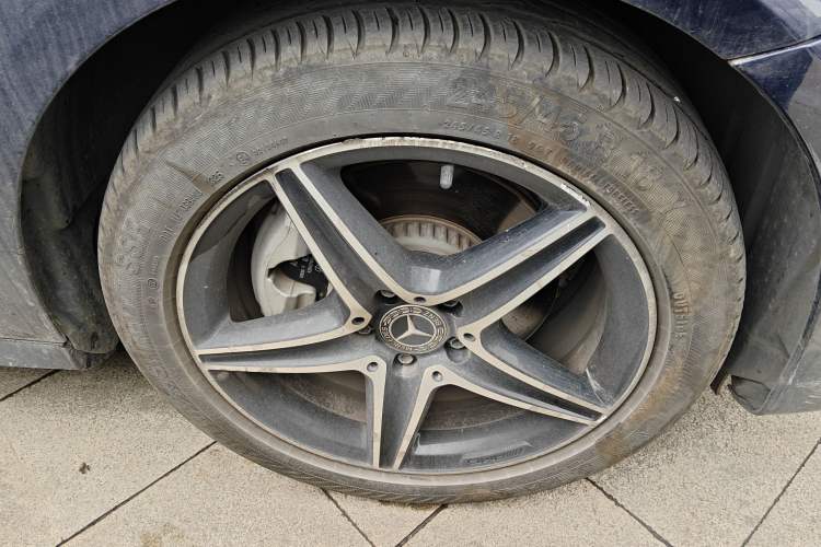 Used Mercedes-Benz E-Class 2020 Facelift E 260 Sport Edition Right Front Wheel Hub