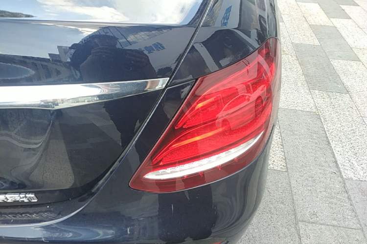 Used Mercedes-Benz E-Class 2020 E 300 L Sporty and Stylish Model Right Rear Taillight