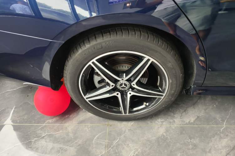 Used Mercedes-Benz E-Class 2020 E 260 Sport Edition Right Rear Wheel Hub