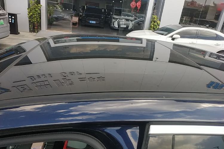 Used Mercedes-Benz E-Class 2020 E 300 L Sporty and Stylish Model Roof