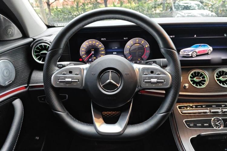 Used Mercedes-Benz E-Class 2020 E 300 L Sport Luxury Edition Steering Wheel