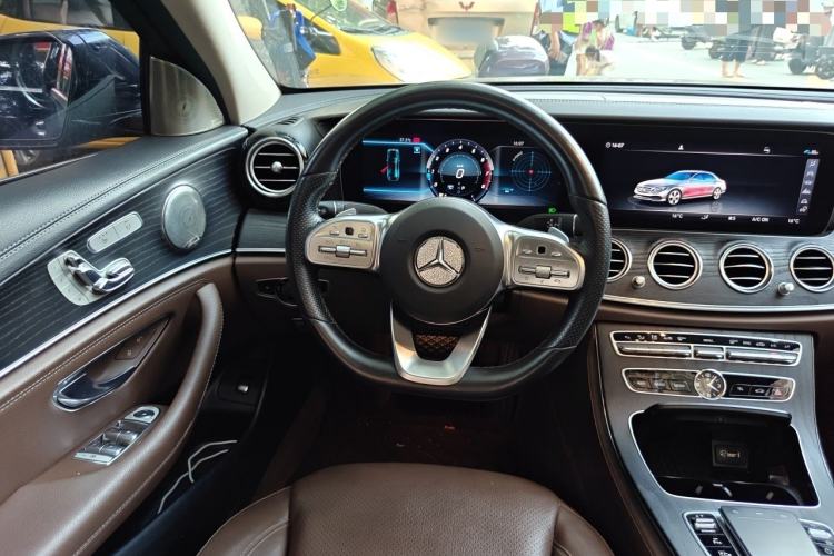 Used Mercedes-Benz E-Class 2020 Restyled E 300 L Sporty and Stylish Edition Steering Wheel