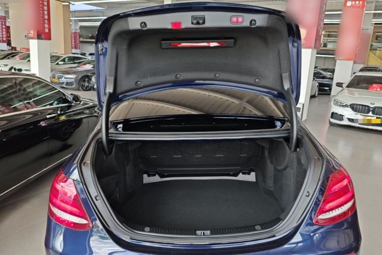 Used Mercedes-Benz E-Class 2020 Restyled E 300 L Sport Exclusive Edition Trunk