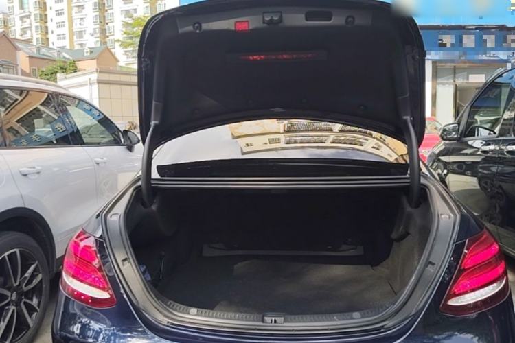 Used Mercedes-Benz E-Class 2020 Facelift E 260 Sport Edition Trunk